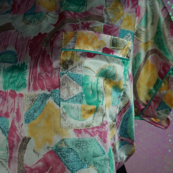 Vintage silk Crop Top - Picture 2 of 3